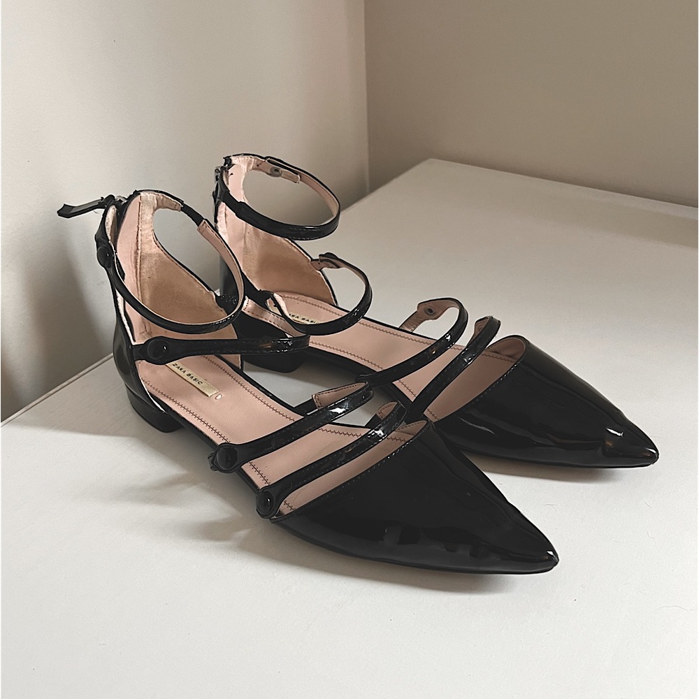 Zara Collection Size 9 Patent Leather Pointy Flats with Straps